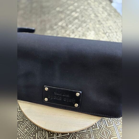 π’βKate Spade New York Zip Around Wallet Like New - Picture 5 of 10